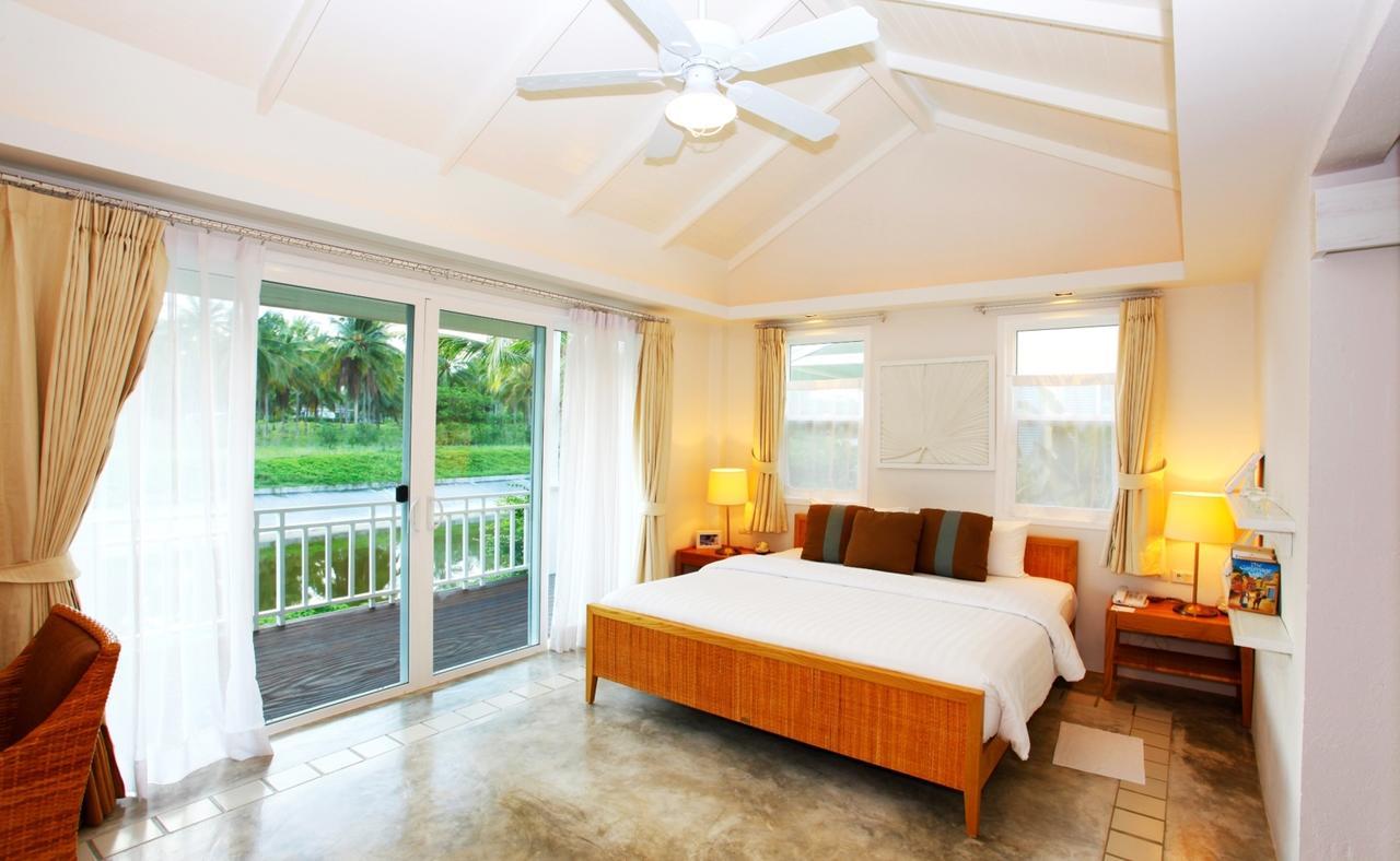Nishaville Resort 쁘라쭈압키리칸 외부 사진